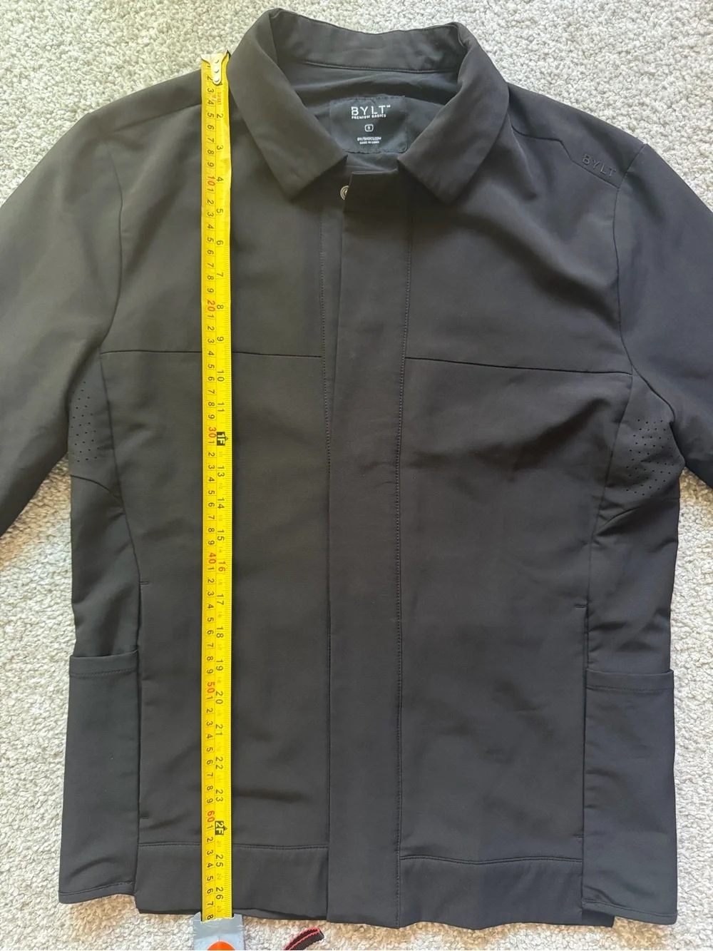 BYLT Basics minimalist black